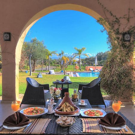 Villa Marco Au Jardin Des Senteurs El Ain Esterno foto