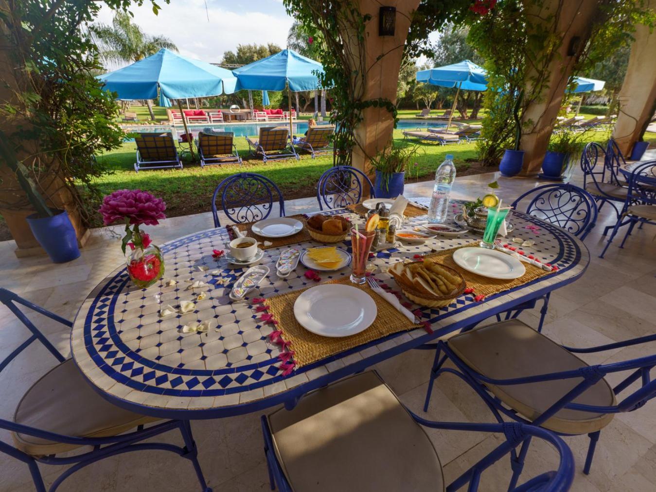 Villa Marco Au Jardin Des Senteurs El Ain Esterno foto