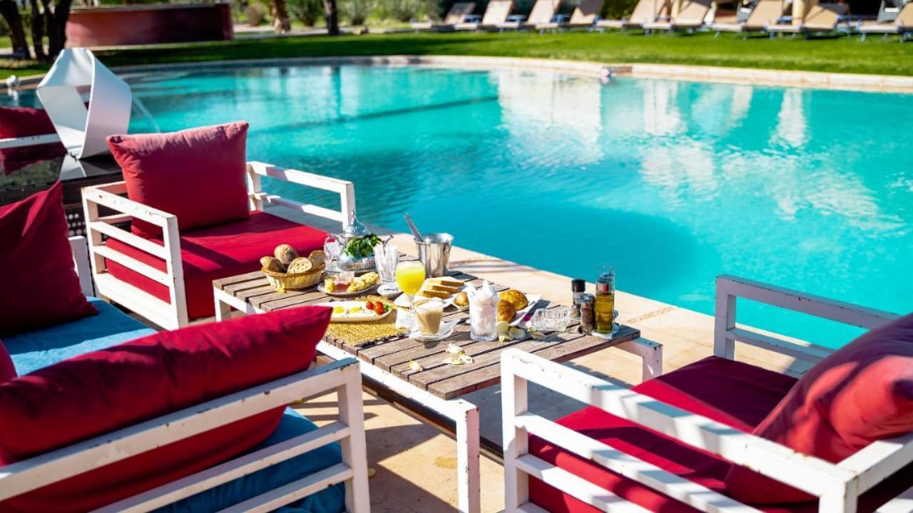 Villa Marco Au Jardin Des Senteurs El Ain Esterno foto