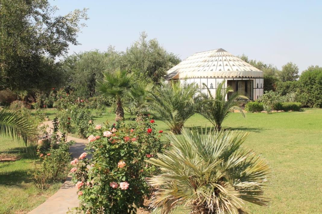 Villa Marco Au Jardin Des Senteurs El Ain Esterno foto