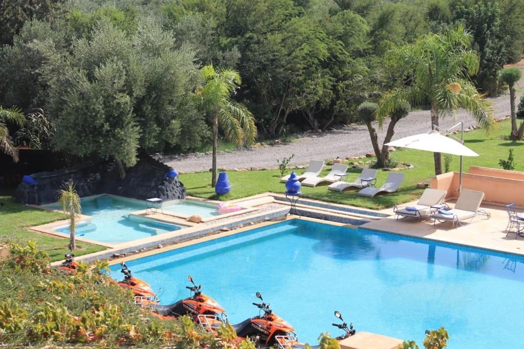 Villa Marco Au Jardin Des Senteurs El Ain Esterno foto